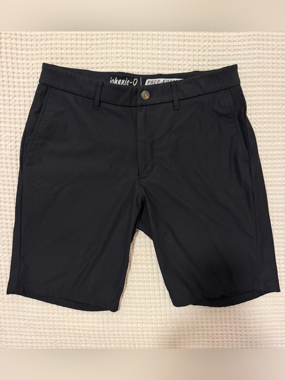 johnnie-O Men's Black Flat-Front Prep-Formance - Performance Shorts